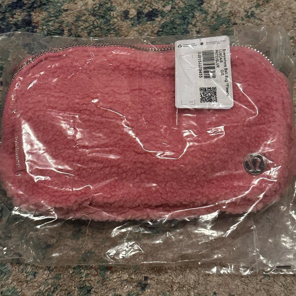 NWT Lululemon pink sherpa belt bag